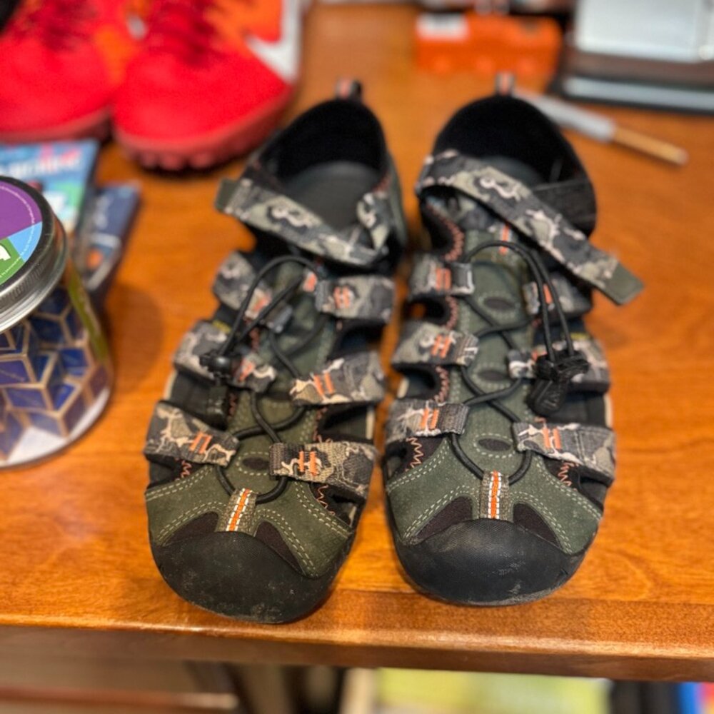 Keen hiking sandals